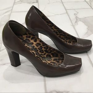Gianni Bini chunky brown leather heels. Size 7.5